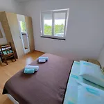 Apartman With Parking Space Barbat - Rab - 22752 *