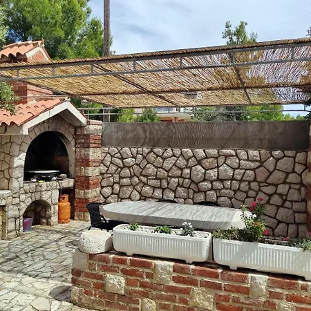 With Parking Space Barbat - Rab - 22752 Apartman