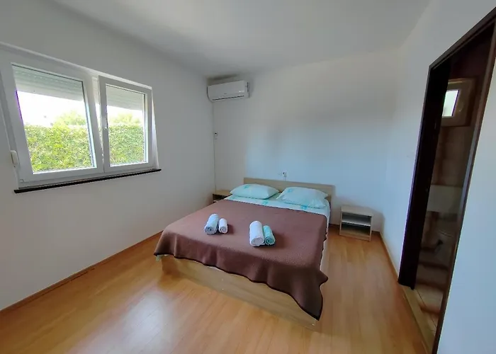Appartamento With Parking Space Barbat - Rab - 22752 *