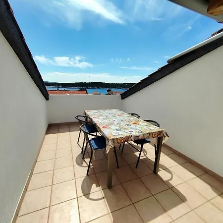 With A Parking Space Barbat, Rab - 22752 Rab Town